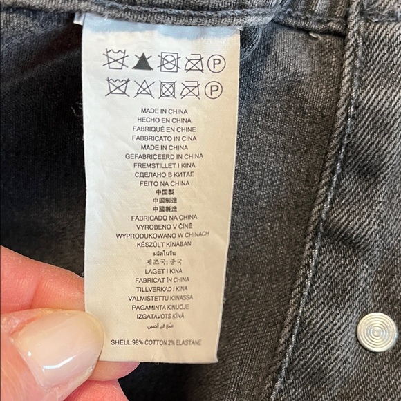 NWOT Michael Kors Black Denim Jean Jacket Faux Fur Collar Removeable, Size M - Picture 13 of 14